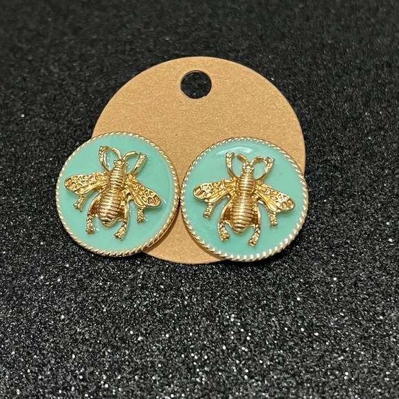 Jewelry - Women’s fashion jewelry. Elegant and delicate stud earrings with bee design.